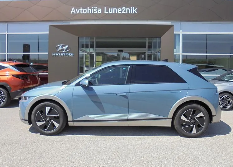 Zunanja slika - Hyundai Ioniq 5 - FL PREMIUM 84kWh˘˘ toplotna.črp.°° el.kljuke°° - 5