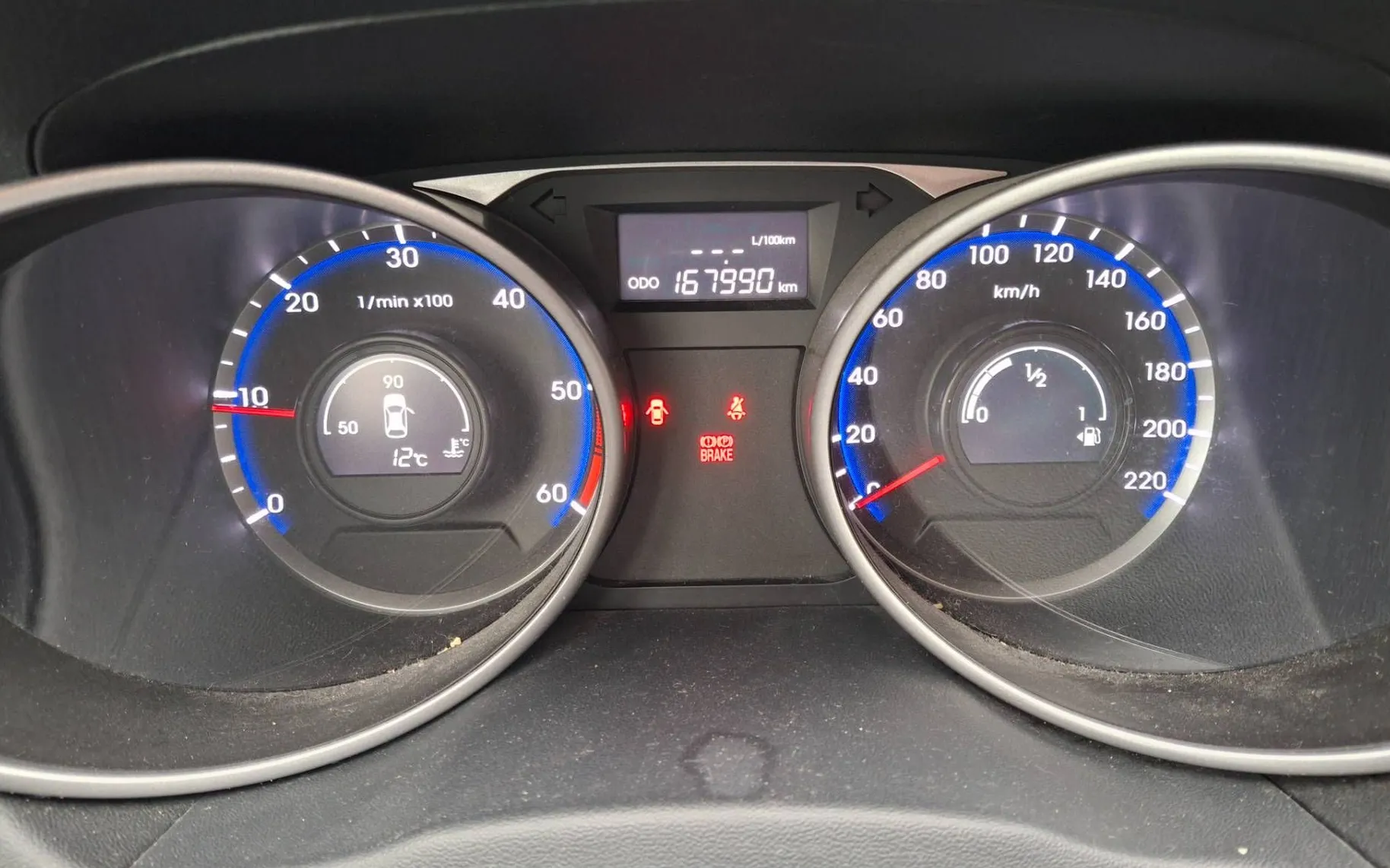 Zunanja slika - Hyundai ix35 - 2.0 CRDI Premium 4WD... - 13