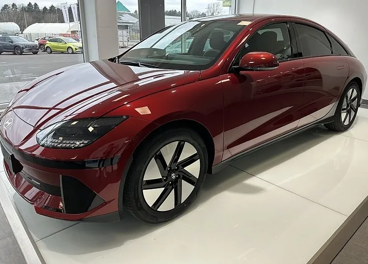 Zunanja slika - Hyundai Ioniq 6 - PREMIUM°°Winter°°el.kljuke.°°77kWh - 3