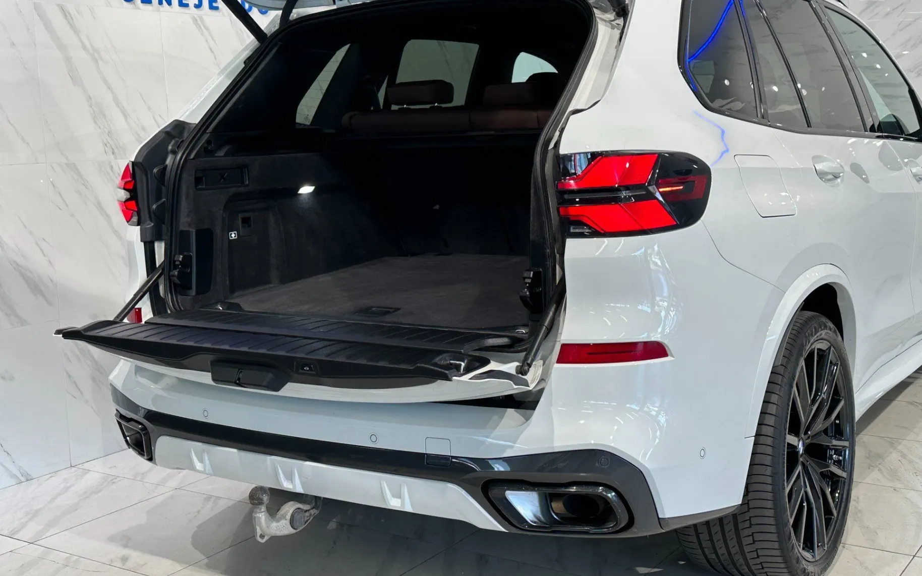 Notranja slika - BMW serija X5: - xDrive30d|M-Pro|R22|IconcG|Kljuka|HUD|Harman|360K. - 8