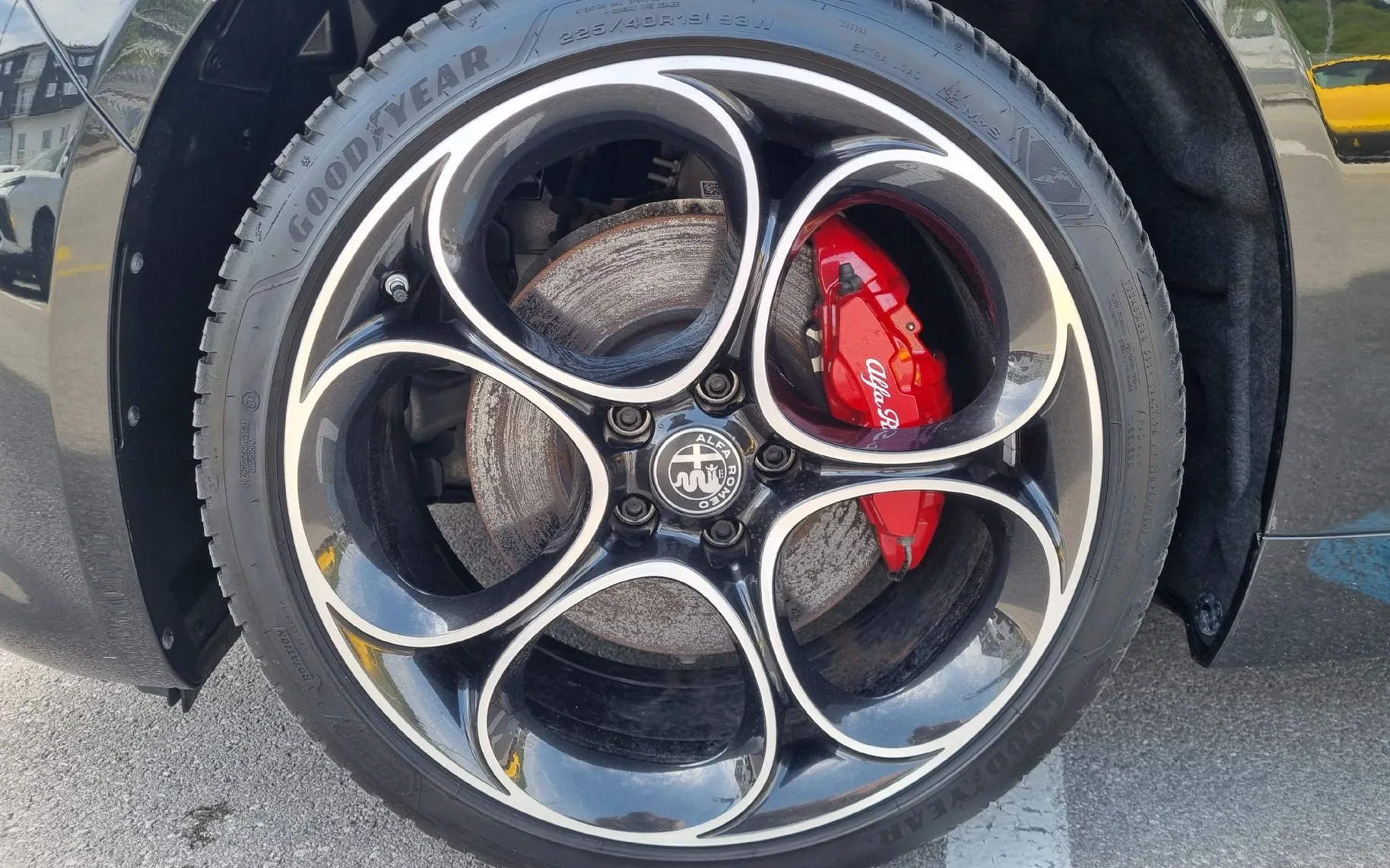 Zunanja slika - Alfa Romeo Giulia - 2.0 Turbo 280 Q4 Veloce - KOT NOVO - SAMO 9.022KM - 16