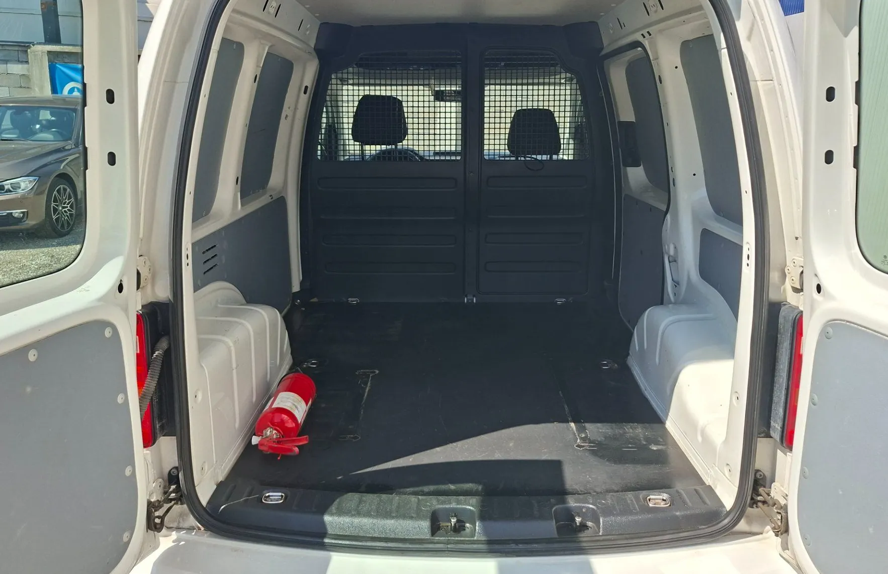 Zunanja slika - Volkswagen Caddy - 2.0 TDI - 8