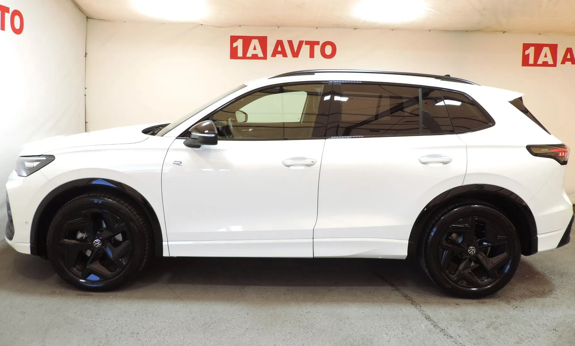 Zunanja slika - Volkswagen Tiguan - 1.5 eTSI BMT R-Line DSG - 8