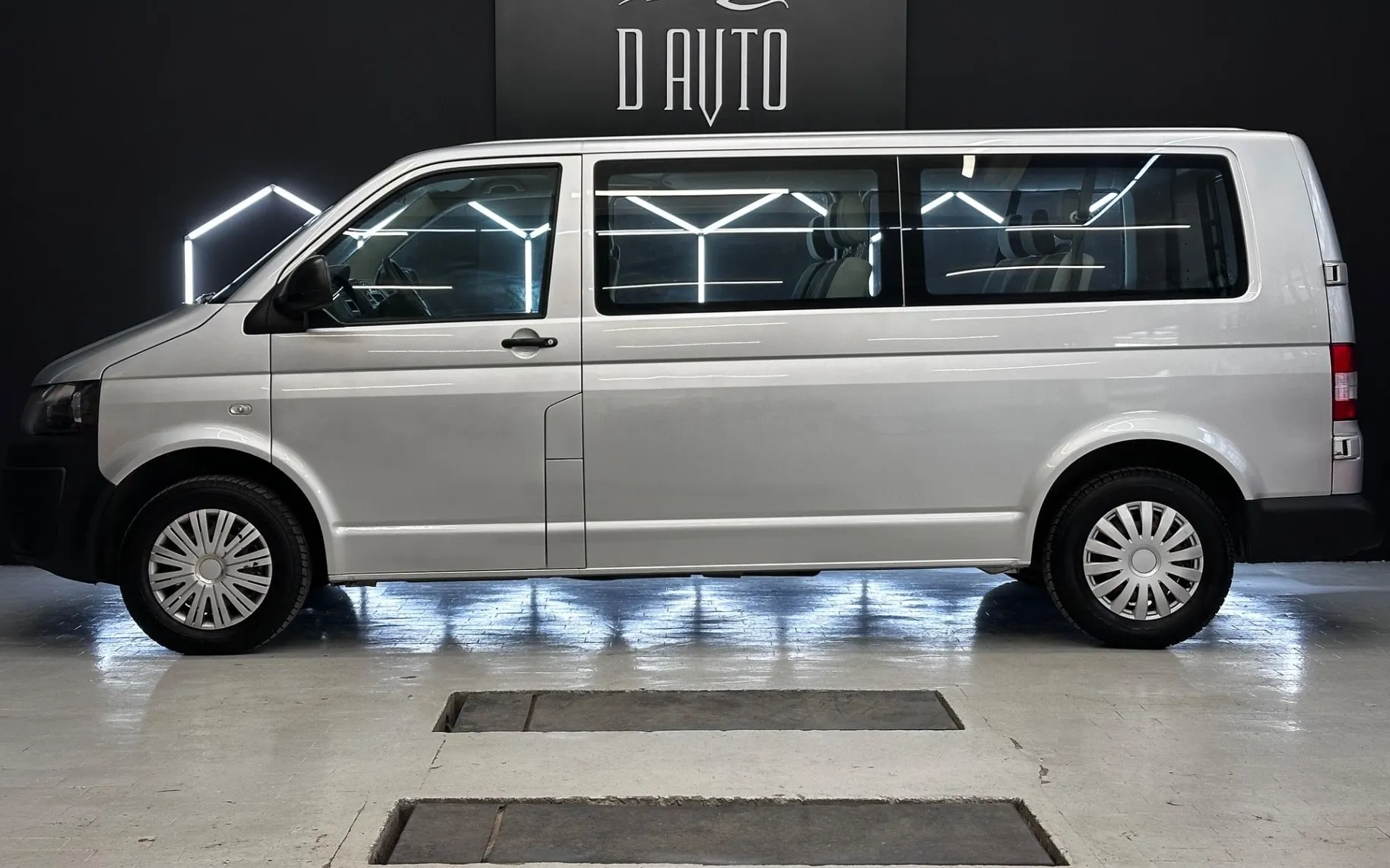 Zunanja slika - Volkswagen Transporter - 2.0 TDI 9 SEDEŽEV... - 4