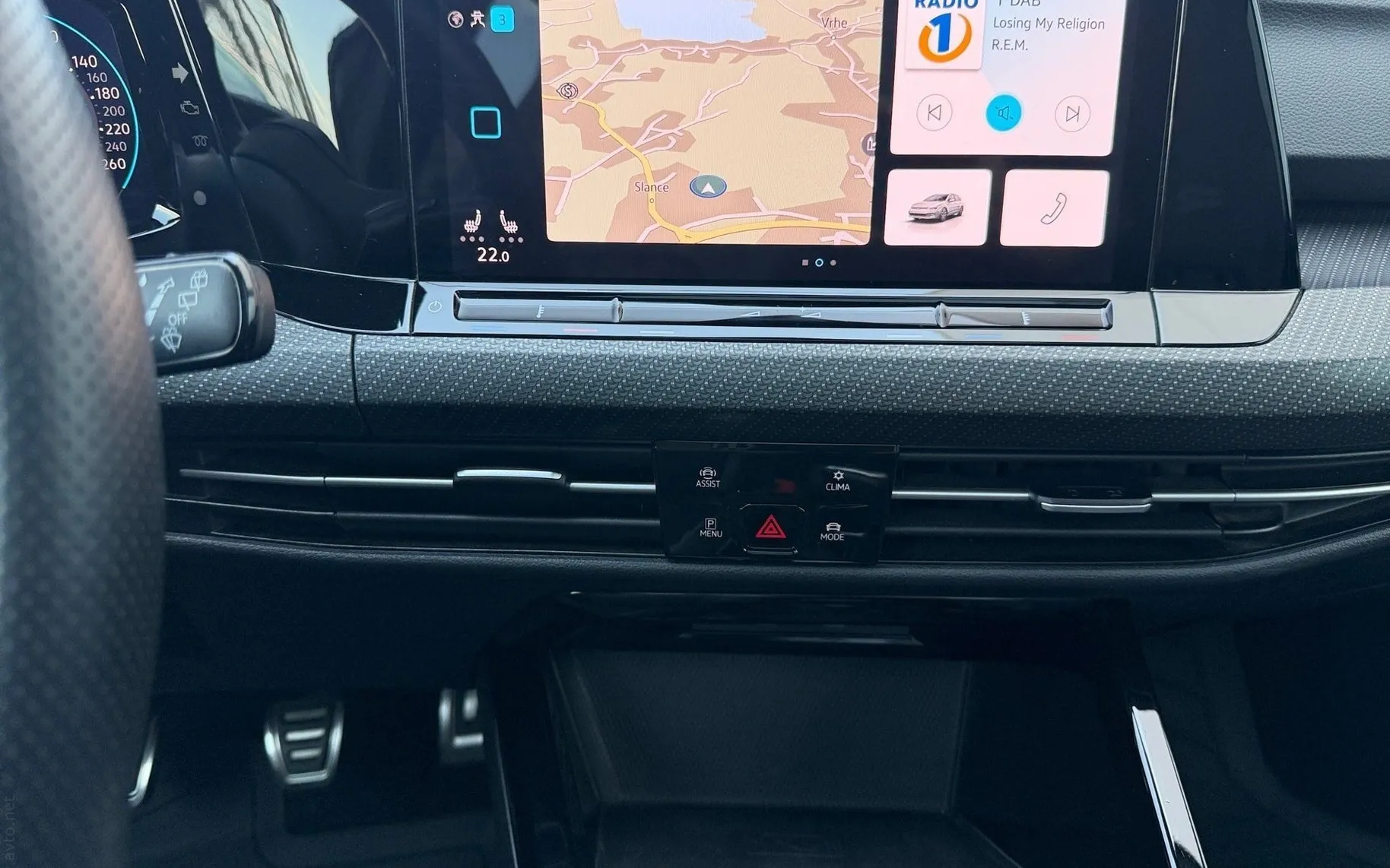 Notranja slika - Volkswagen Golf Variant - 1.5 TSI R-Line-Panorama-Gretje sedežev+volan-ACC.. - 9