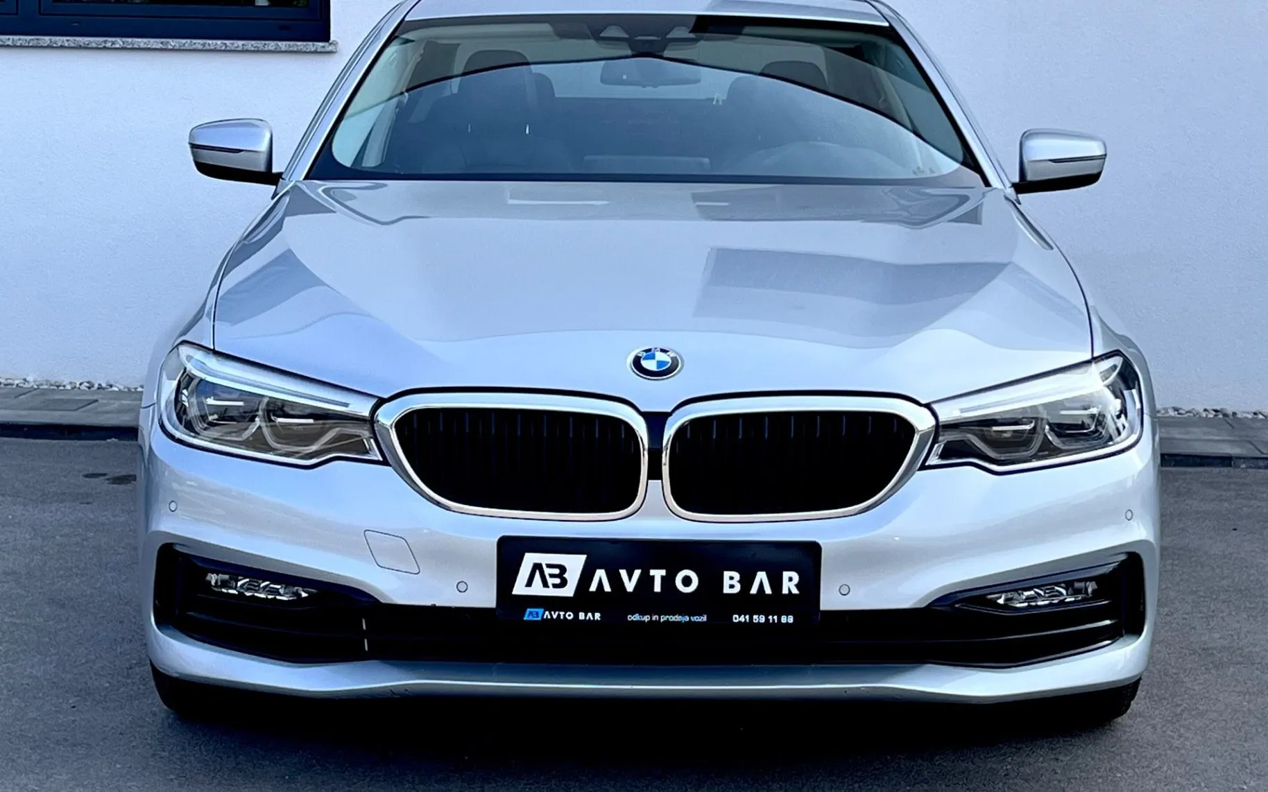 Zunanja slika - BMW serija 5: - 520d xDrive+F1+SPORT+LED+VIRTUAL+NAVI+ALU... - 2