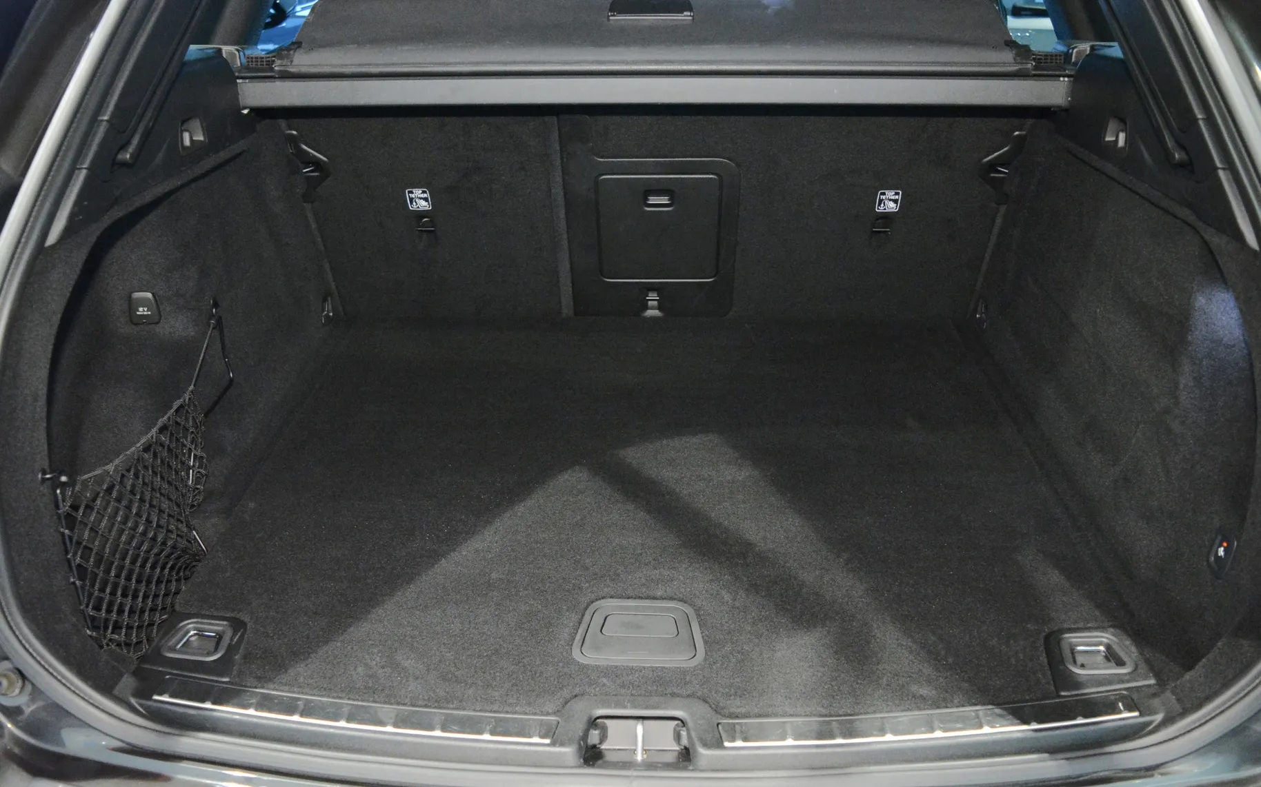 Zunanja slika - Volvo XC60 - D4 Avt. RDesign ACC-KLESS-KLJUKA-BLIS-HARMANKARDON - 9