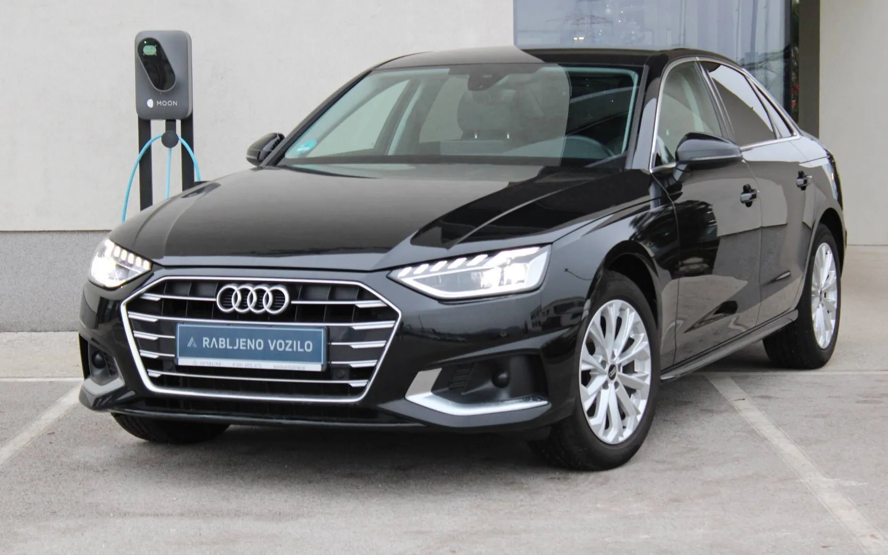Zunanja slika - Audi A4 - 35 TDI S tronic advanced FULL LED KAM GRET SED - 1