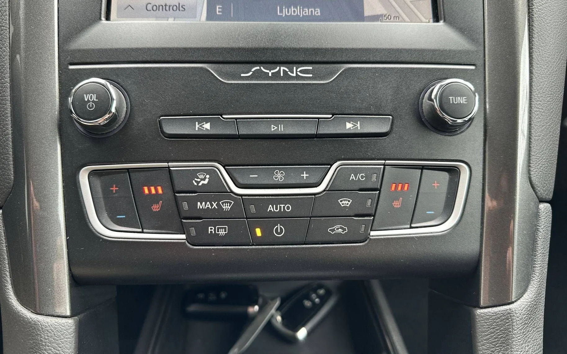 Zunanja slika - Ford Mondeo - 2.0 EcoBlue Titanium - 18