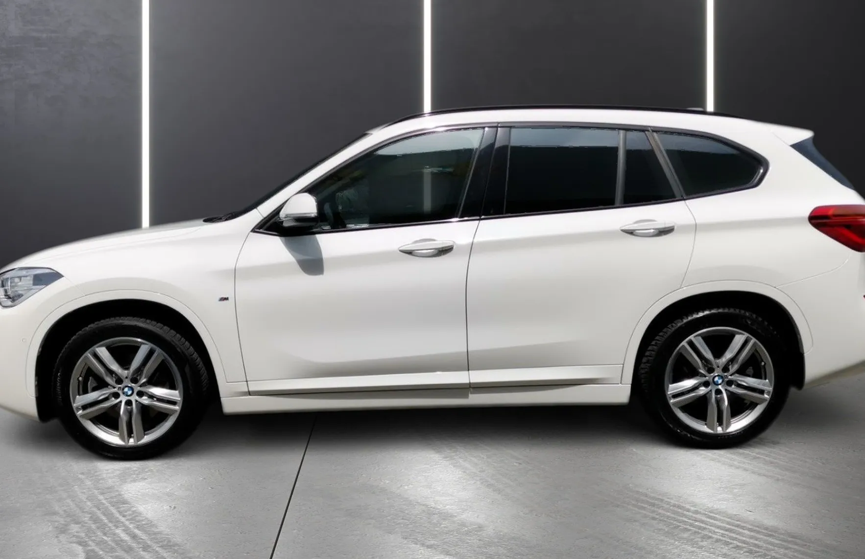 Zunanja slika - BMW X1 - serija : xDrive20d M PAKET LED NAVI PDC TEM KAMERA TOP - 3