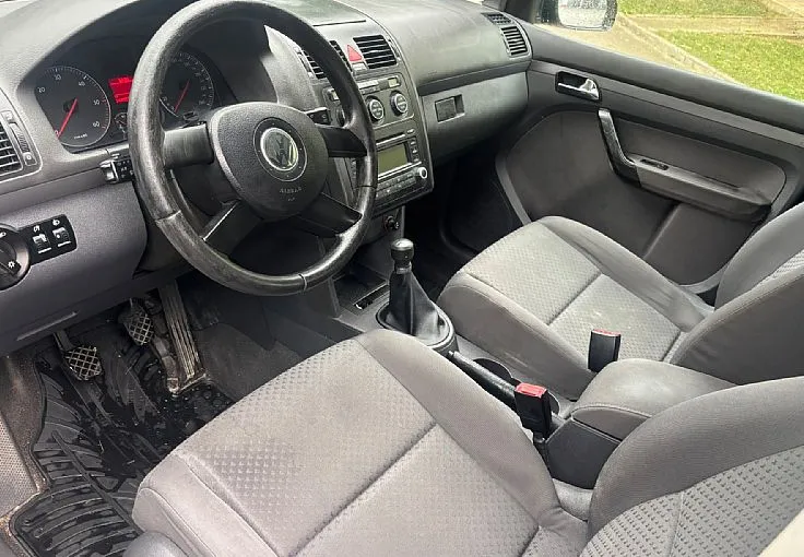 Zunanja slika - Volkswagen Touran - 1.9 TDI Trendline - 9