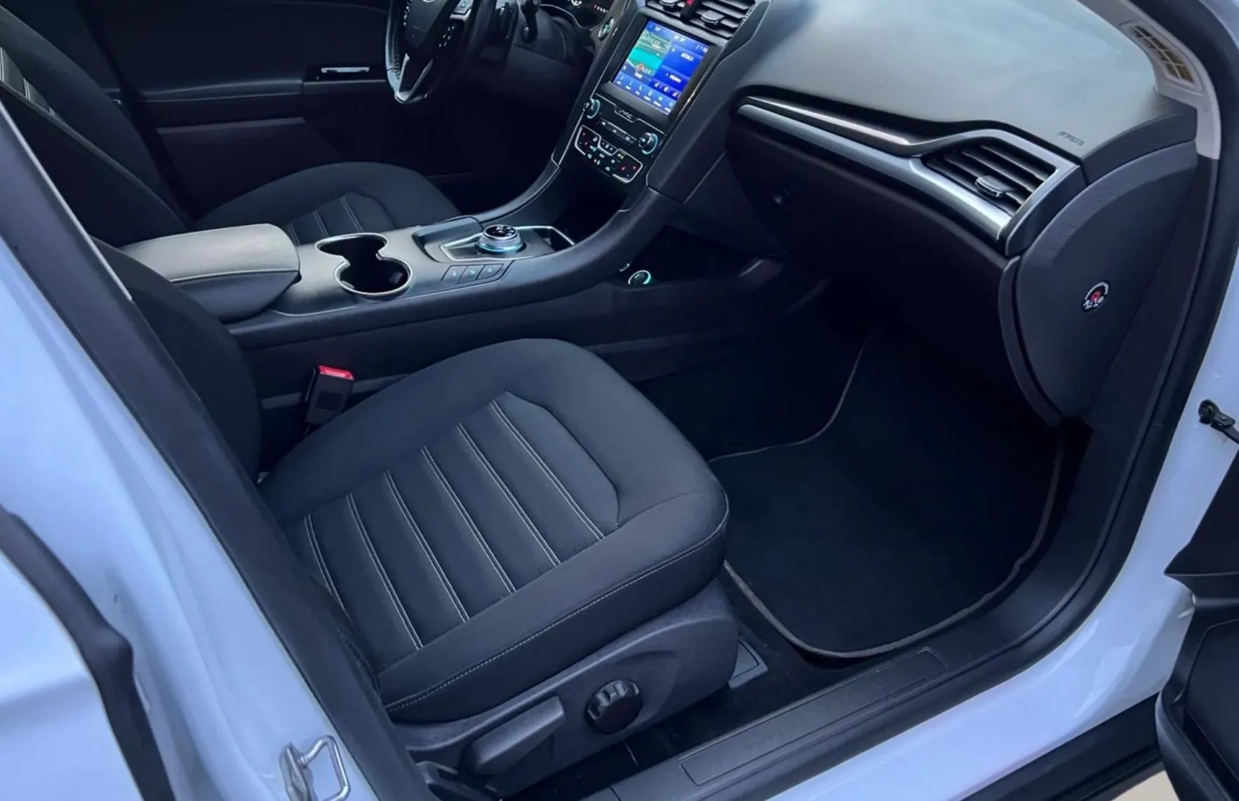 Zunanja slika - Ford Mondeo - 2.0 EcoBlue Trend Avt. od 1 lastnika garancija - 10