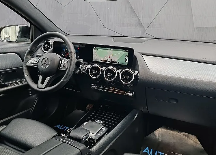 Zunanja slika - Mercedes-Benz GLA-Razred - 180 d-NAVI-2X PDC-LED-VIRTUAL-DEL.USNJE-KAMERA - 8