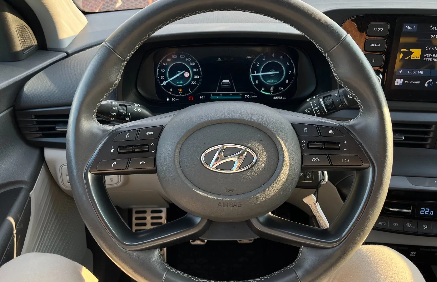 Zunanja slika - Hyundai Bayon - 1.0 T-GDI Style.LED.VZR.KAM.LANE AS.ACC 22.768 KM - 14