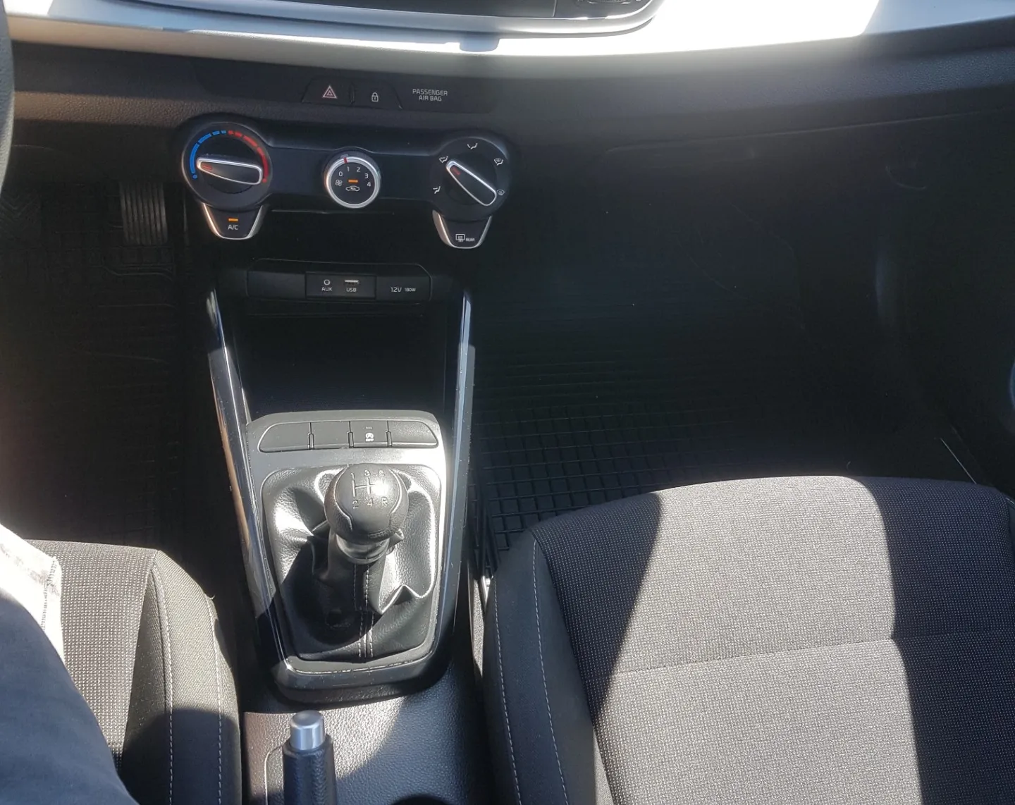 Zunanja slika - KIA Rio - 1,25 - 14