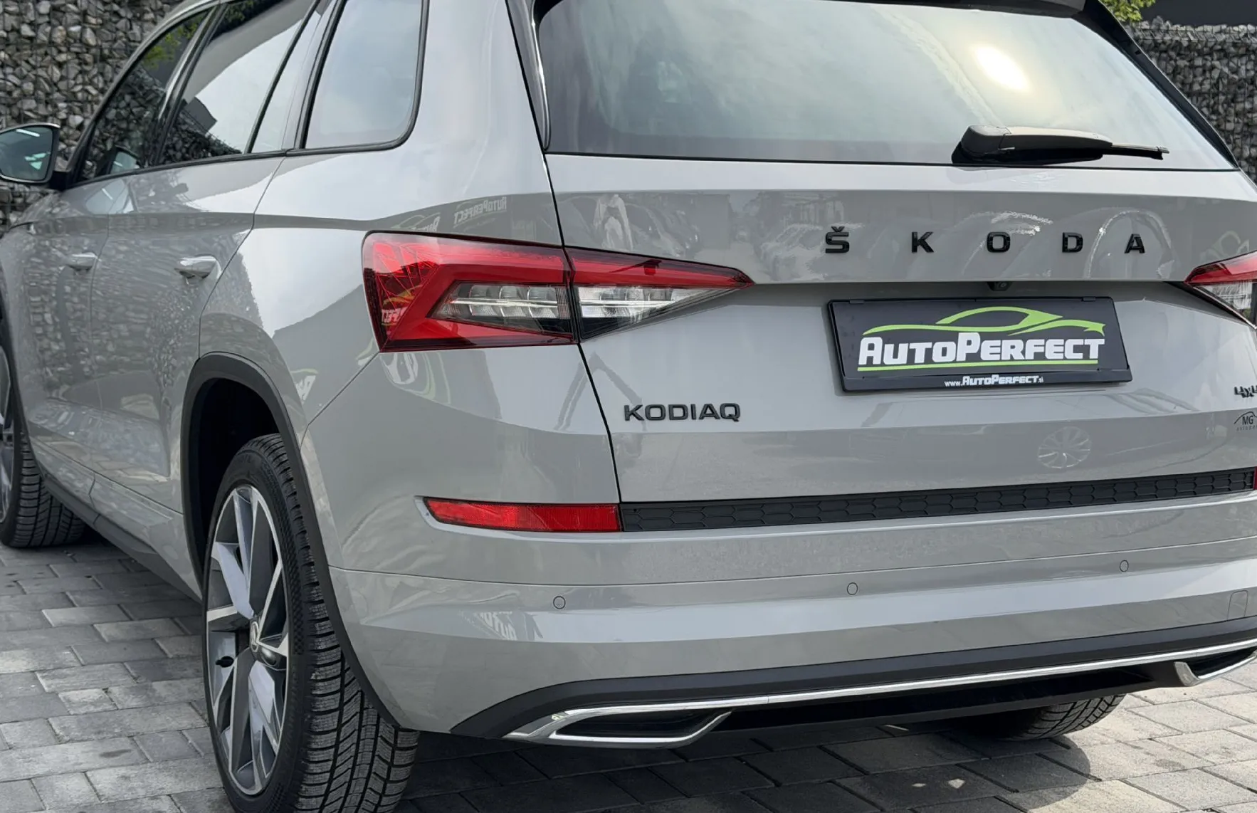 Zunanja slika - Škoda Kodiaq - 4x4 2.0 TDI Sportline KAM|GR.SED|NAVI|KLJUKA|PANO. - 6