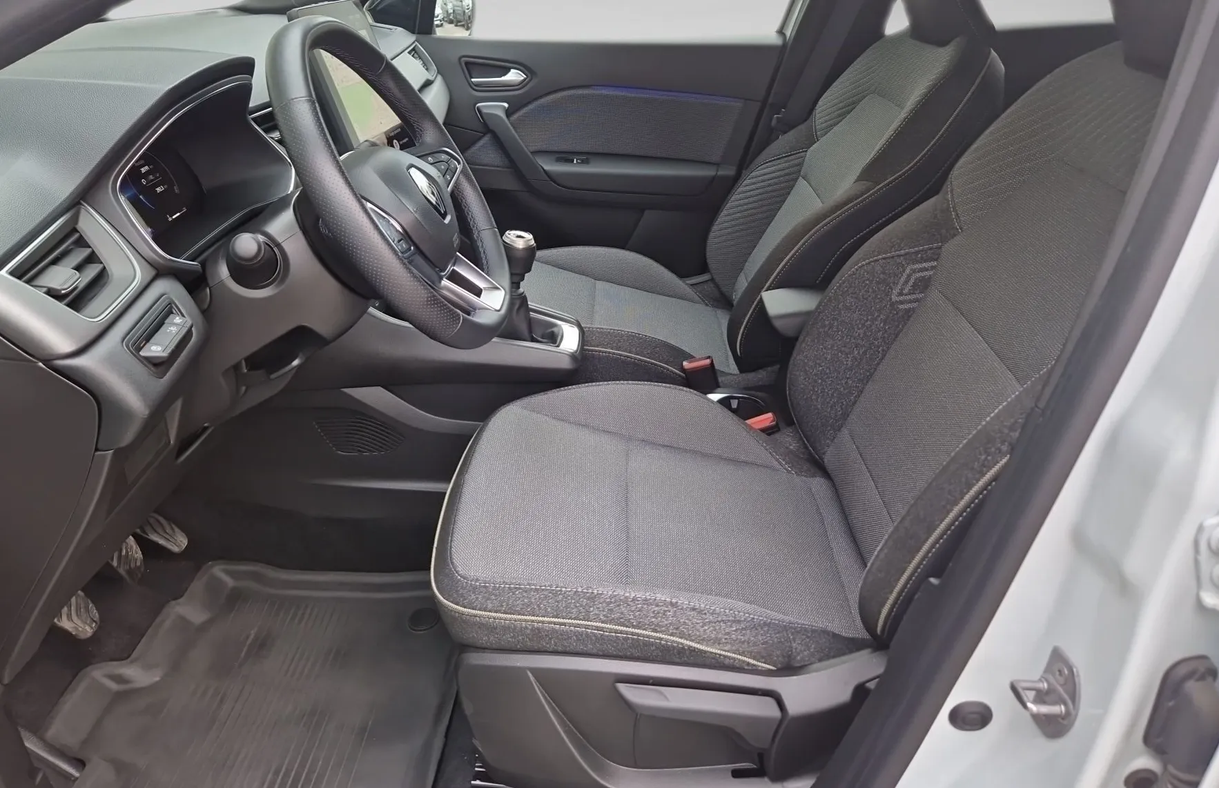 Zunanja slika - Renault Captur - TCe 90 Techno + paket ZIMA - 14
