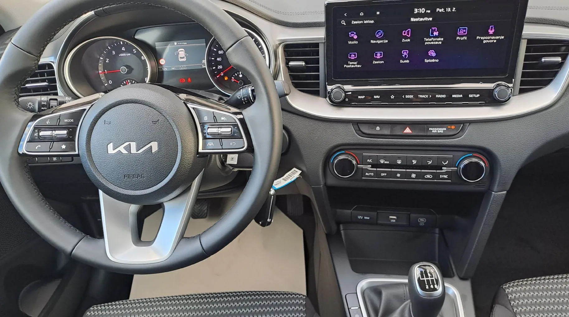 Zunanja slika - KIA XCeed - 1.0 T-GDi LX SMART ISG. M T 84.6 kW - 8