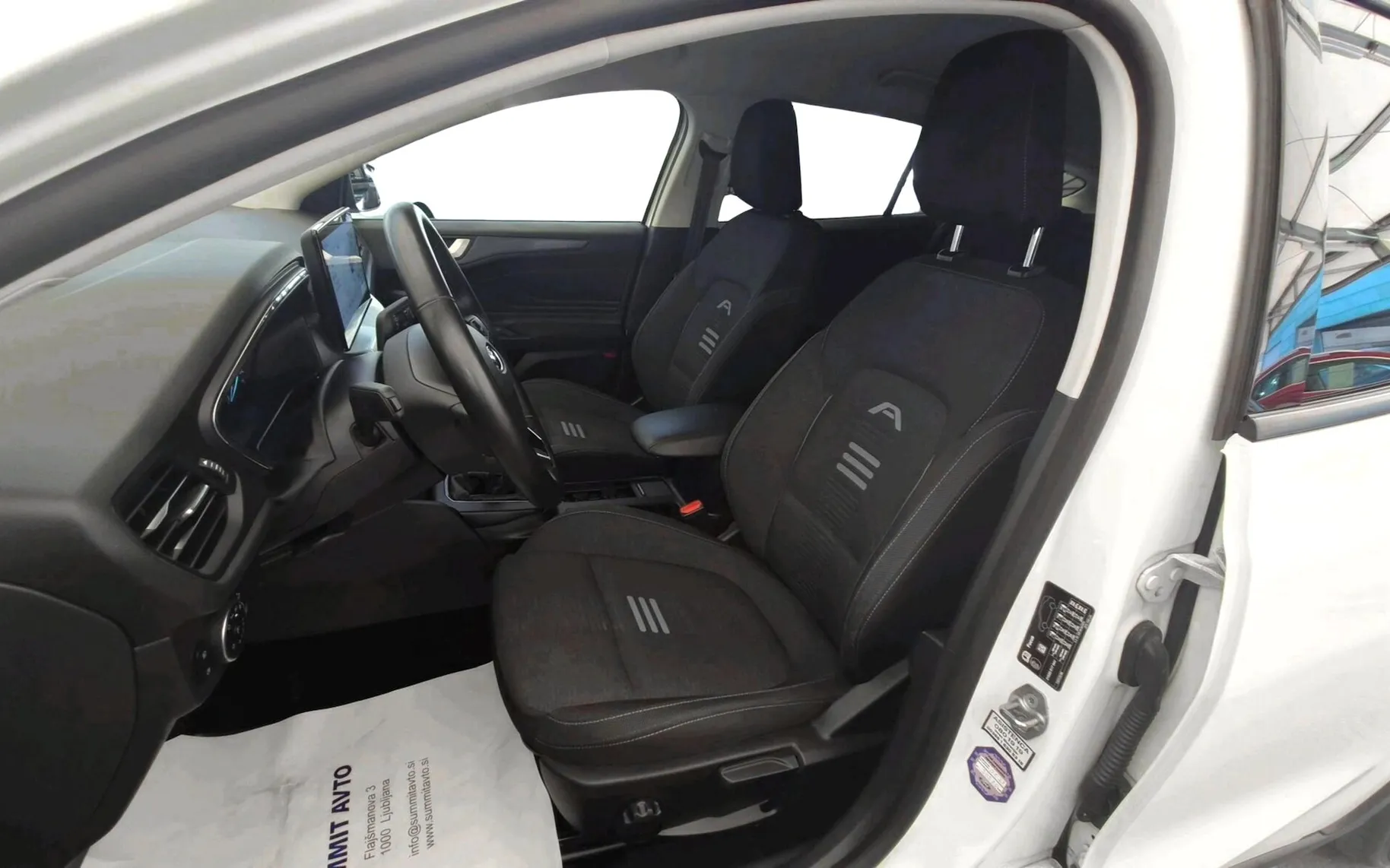 Zunanja slika - Ford Focus - Karavan 1.0 EcoBoost Active-SLO-RADARLED-NAVI - 5