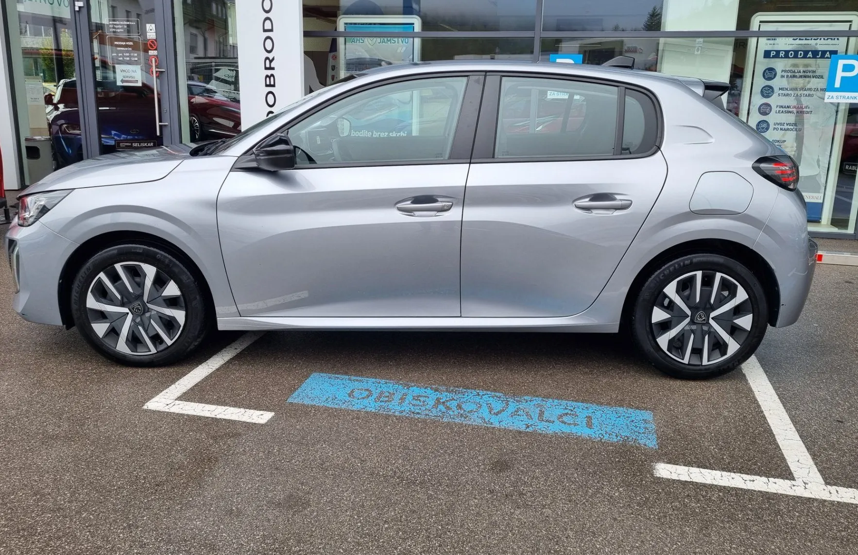 Zunanja slika - Peugeot 208 - 1.2 PureTech 75 Active - KOT NOVO - SAMO 25.027km - 5