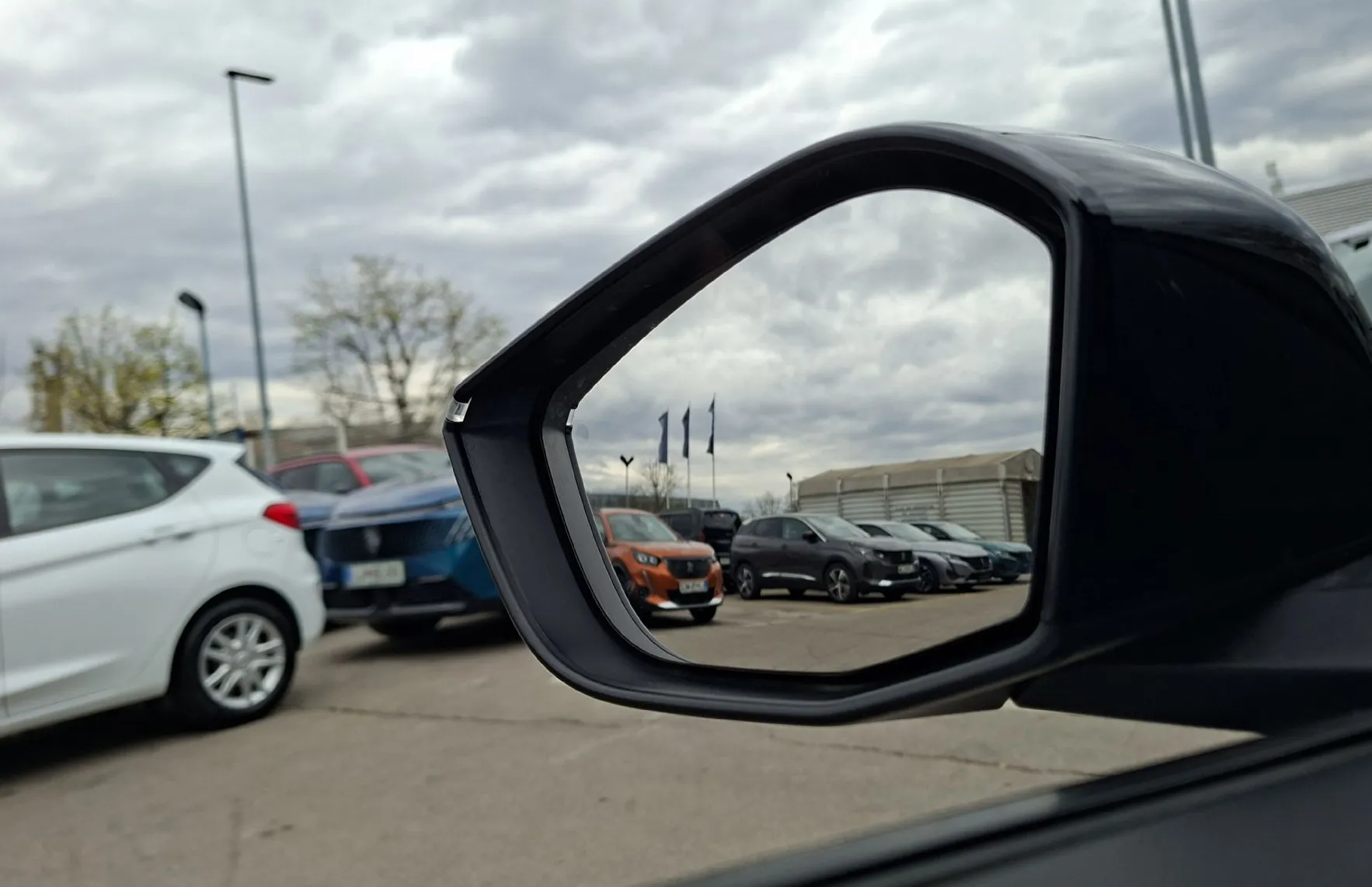 Zunanja slika - Peugeot 308 - SW 1.2 PURETECH 130 ALLURE PACK EAT8 - 17