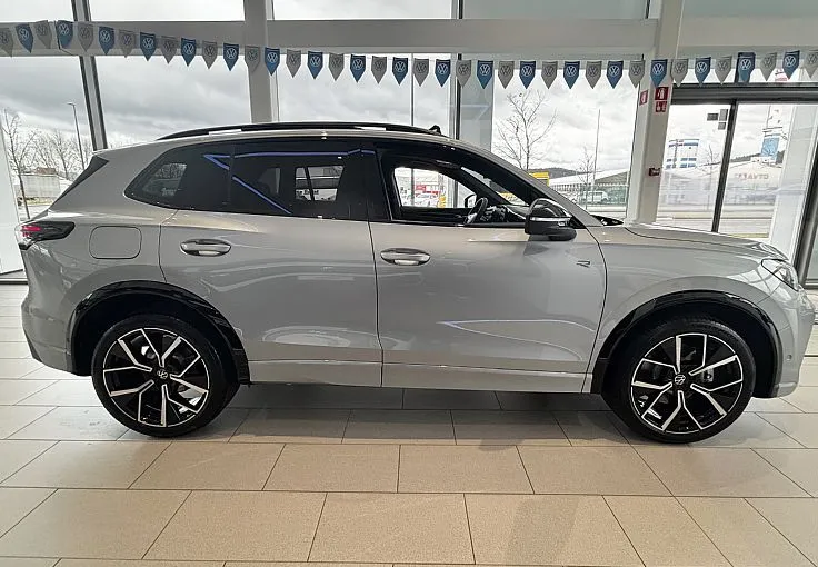 Zunanja slika - Volkswagen Tiguan - R-Line 4JOY 2.0 TDI DSG - 3