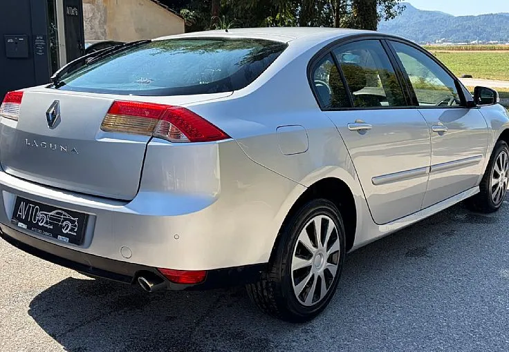 Zunanja slika - Renault Laguna - Dynamique 2.0 dCi - 5