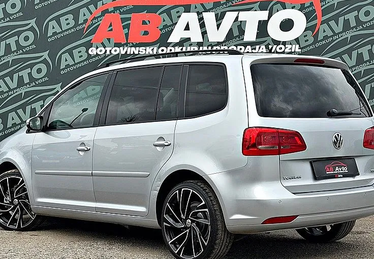 Zunanja slika - VW Touran - 1.6 TDI BMotion DSG Highline 77kW+7SEDEŽEV+ALU+TOP - 7