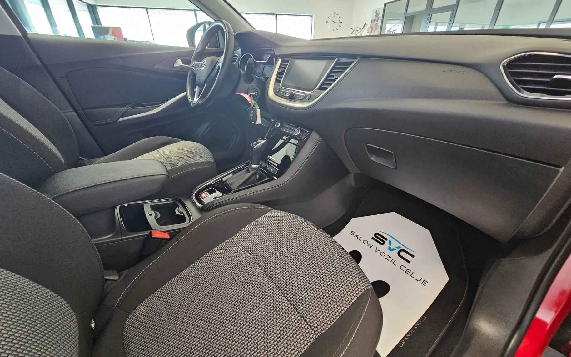 Zunanja slika - Opel Grandland X - 1.2-JAMSTVO-OPRAVLJEN VELIK SERVIS-OBROK ŽE 143€ - 11