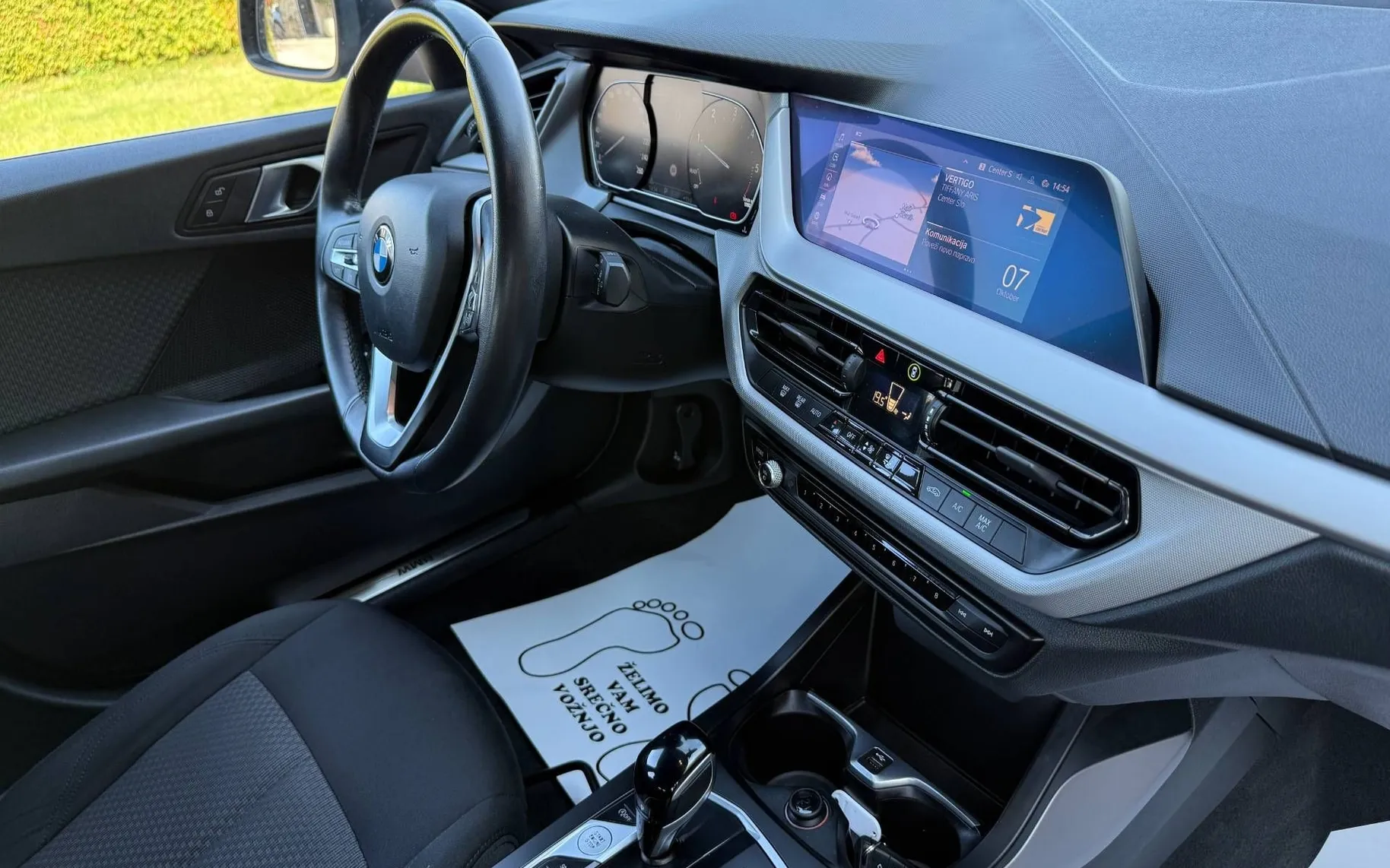 Notranja slika - BMW serija 1: - 116d-1 LASTNICA-ALU-LED-NAVI-KAM-ODLIČEN... - 8