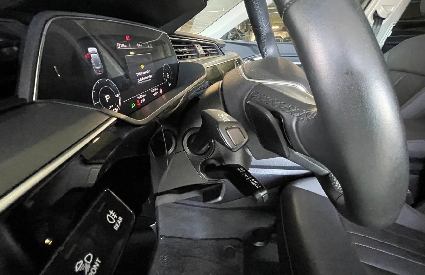 Zunanja slika - Audi e-tron - 50 quattro.NEMŠKI.PANORAMA.KAMERA.LED.GRE.SE.USNJE - 8