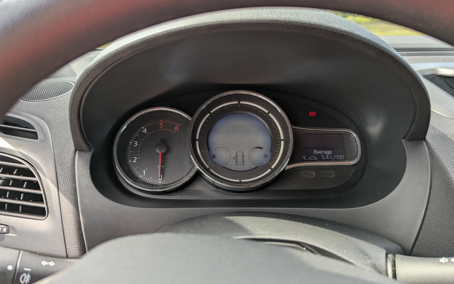 Notranja slika - Renault Mégane - Berline dCi 95 Generation - 17