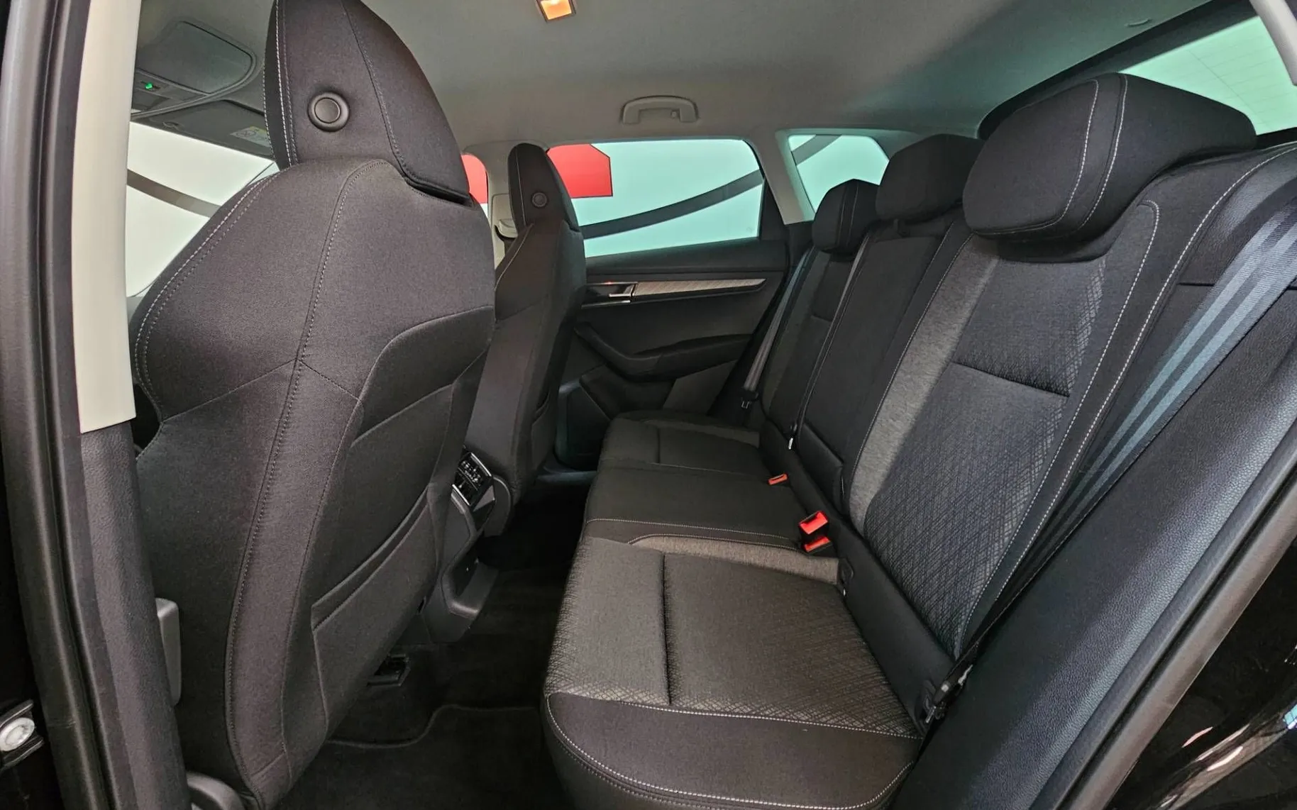 Notranja slika - Škoda Karoq - 1.5 TSI Style DSG - 9