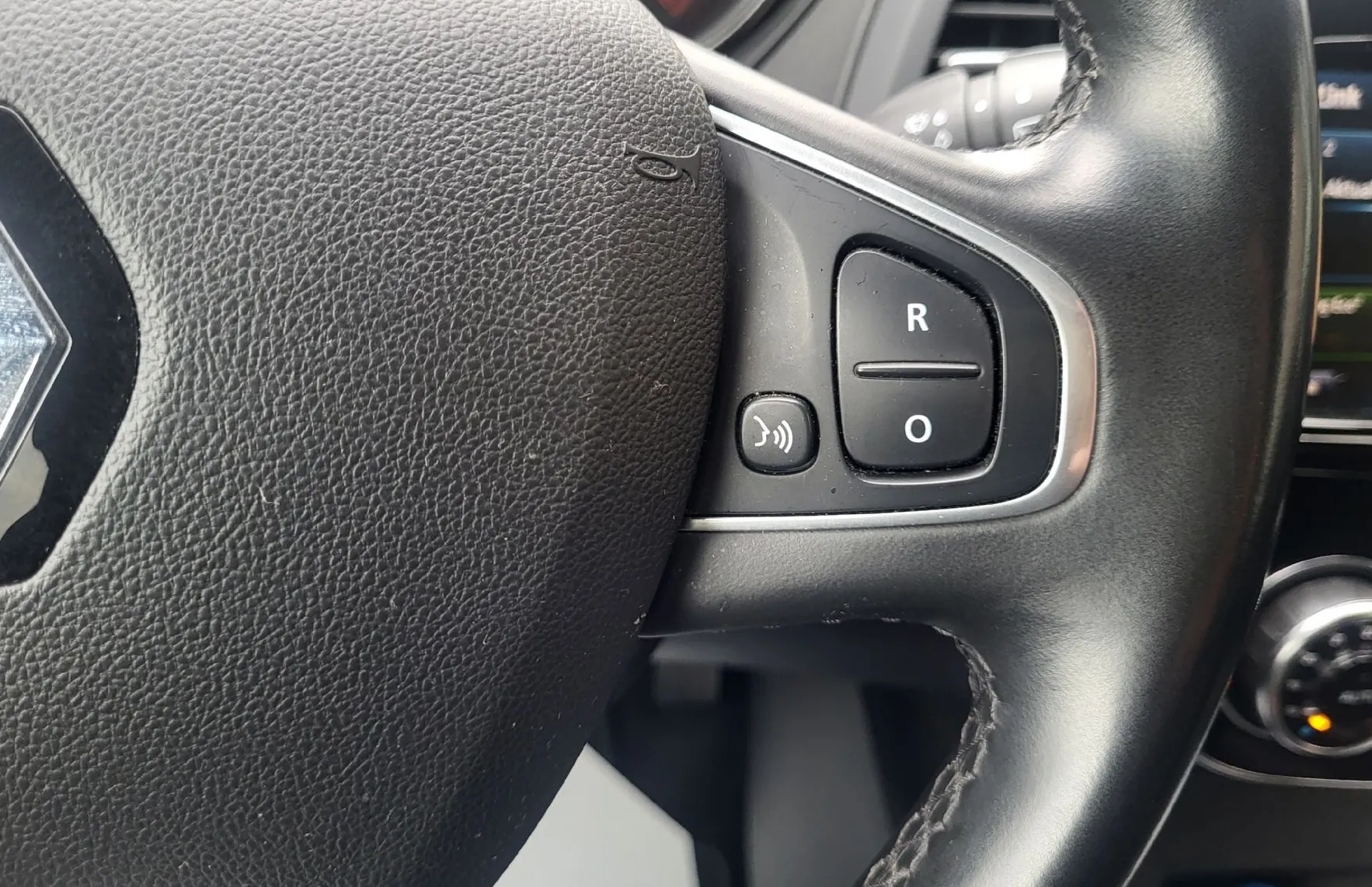 Zunanja slika - Renault Captur - Intens TCe 90 1last-navi-alu-kamera-pdc-tempom-acc - 10