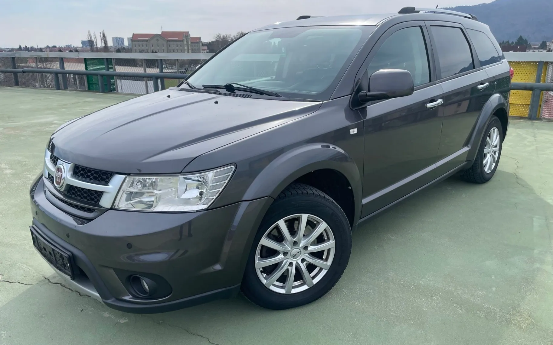 Zunanja slika - Fiat Freemont - 2.0 Multijet 163 4x4 NAVI. 2X PDC. KAMERA - 1