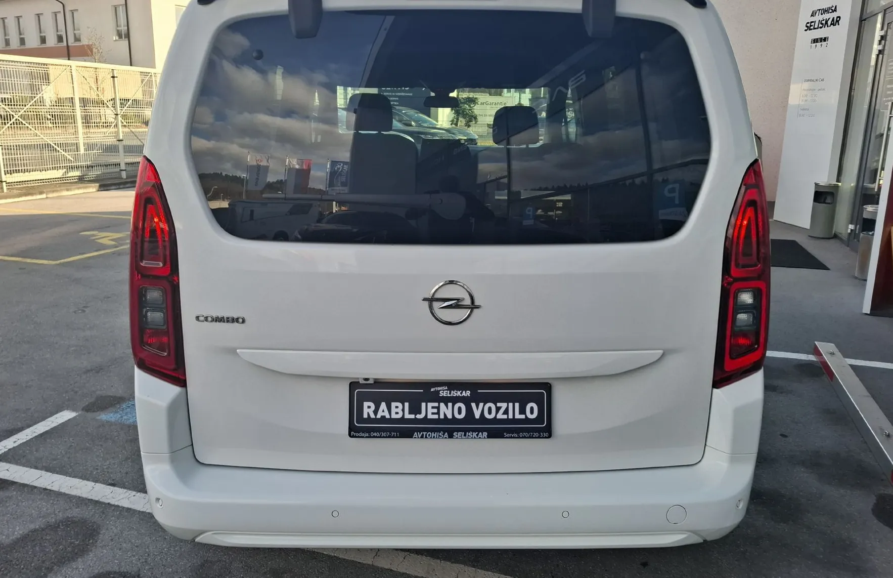 Zunanja slika - Opel Combo - 1.5 HDI 96KW SERVISNA ZGODOVINA + MALO KM - 6