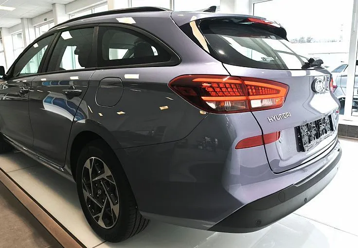 Zunanja slika - Hyundai i30 Wagon - 1.0 T-GDI PREMIUM-APPLE-KAM-ALU-LED-VIDEO - 4