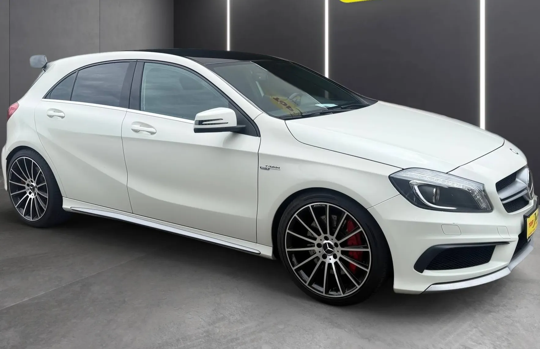 Zunanja slika - Mercedes-Benz A-Razred - 45 AMG 4MATIC XENON NAVI PDC TEM ŠPORTNI IZPUH - 10