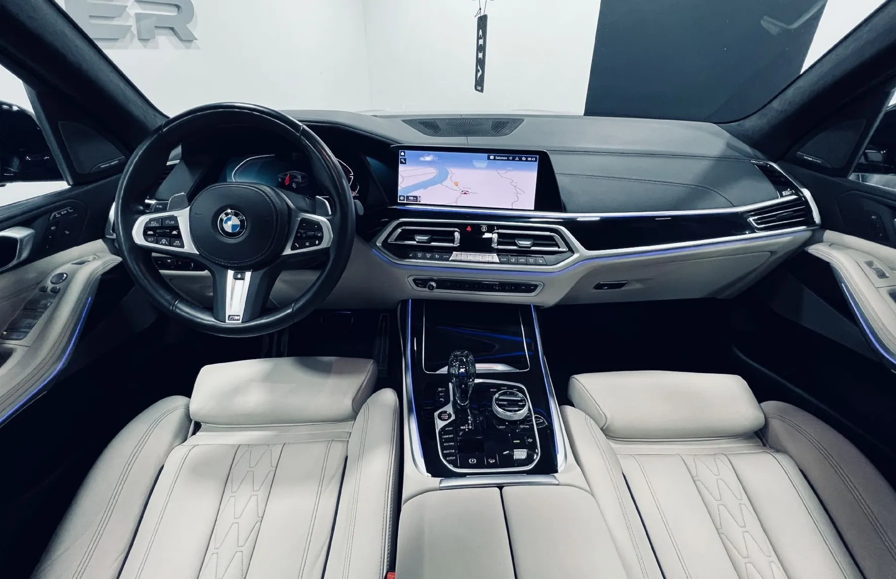 Zunanja slika - BMW X7 - serija : xDrive40i M SOFT-PANO-LASER-KAM360-22COL -4CONTR.. - 7