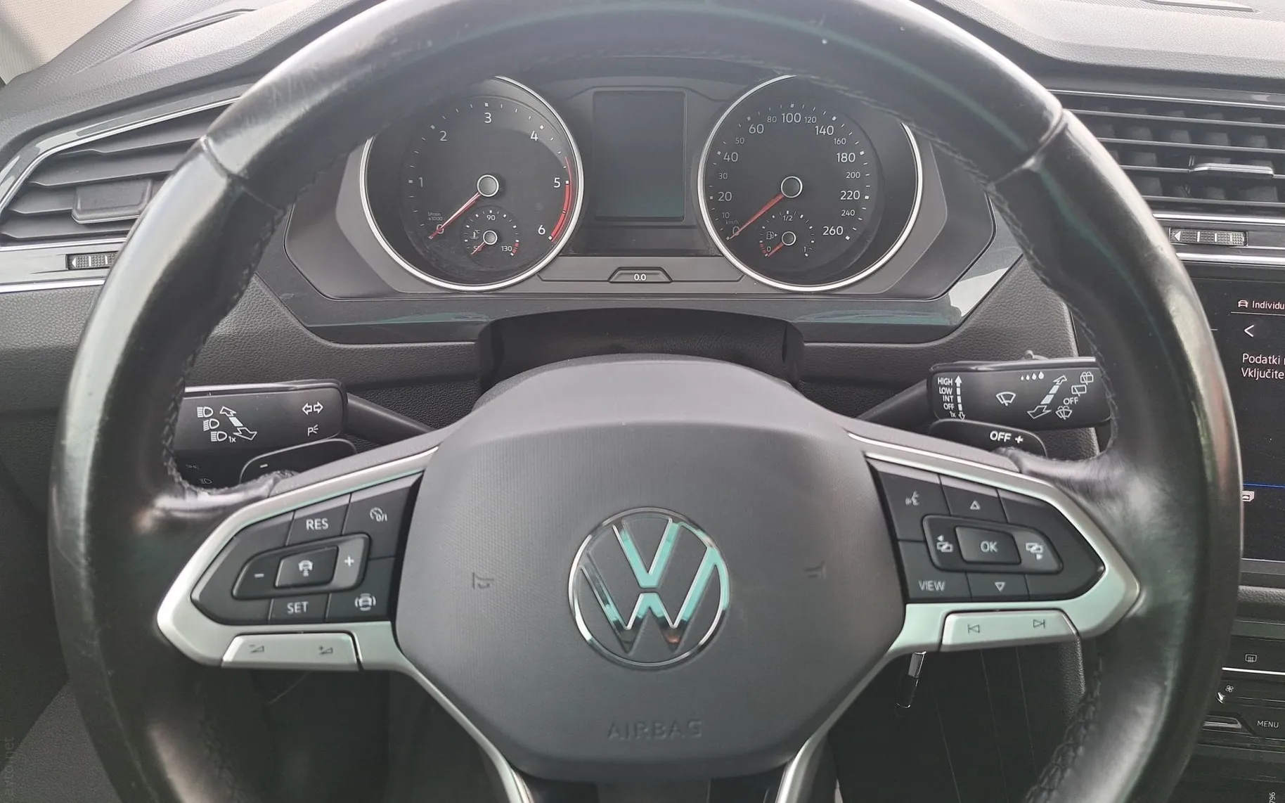 Notranja slika - Volkswagen Tiguan - 2.0 TDI 4M DSG - 8