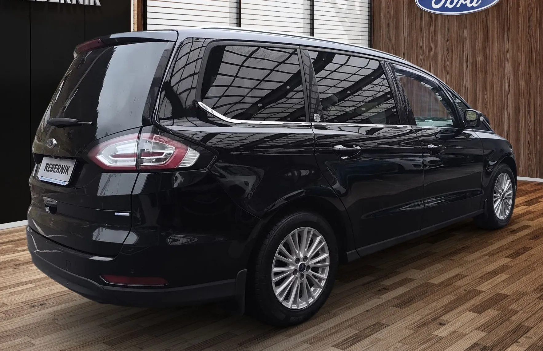 Zunanja slika - Ford Galaxy - 2.0 EcoBlue 150PS FWD Titanium-PANORAMA - 4