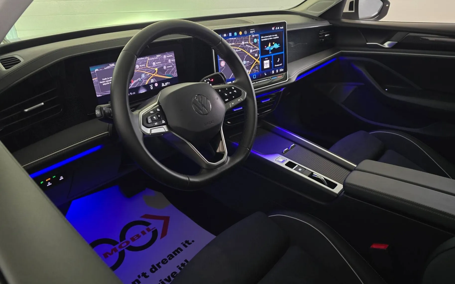 Notranja slika - Volkswagen Passat Variant - 1.5 eTSI BMT Business DSG- LED.360kam.memory.asist - 9