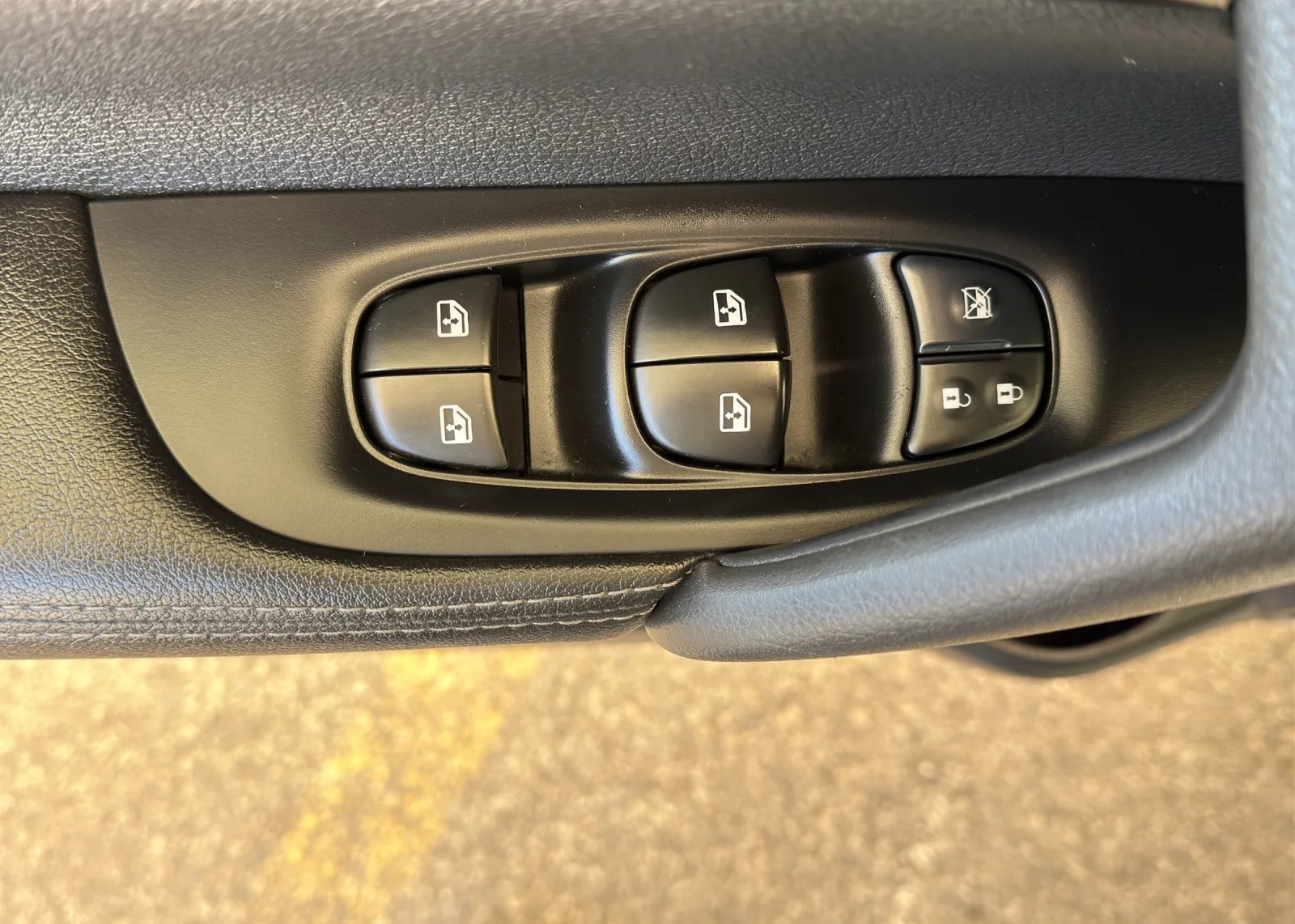 Zunanja slika - Nissan Qashqai - 1.3 - 16
