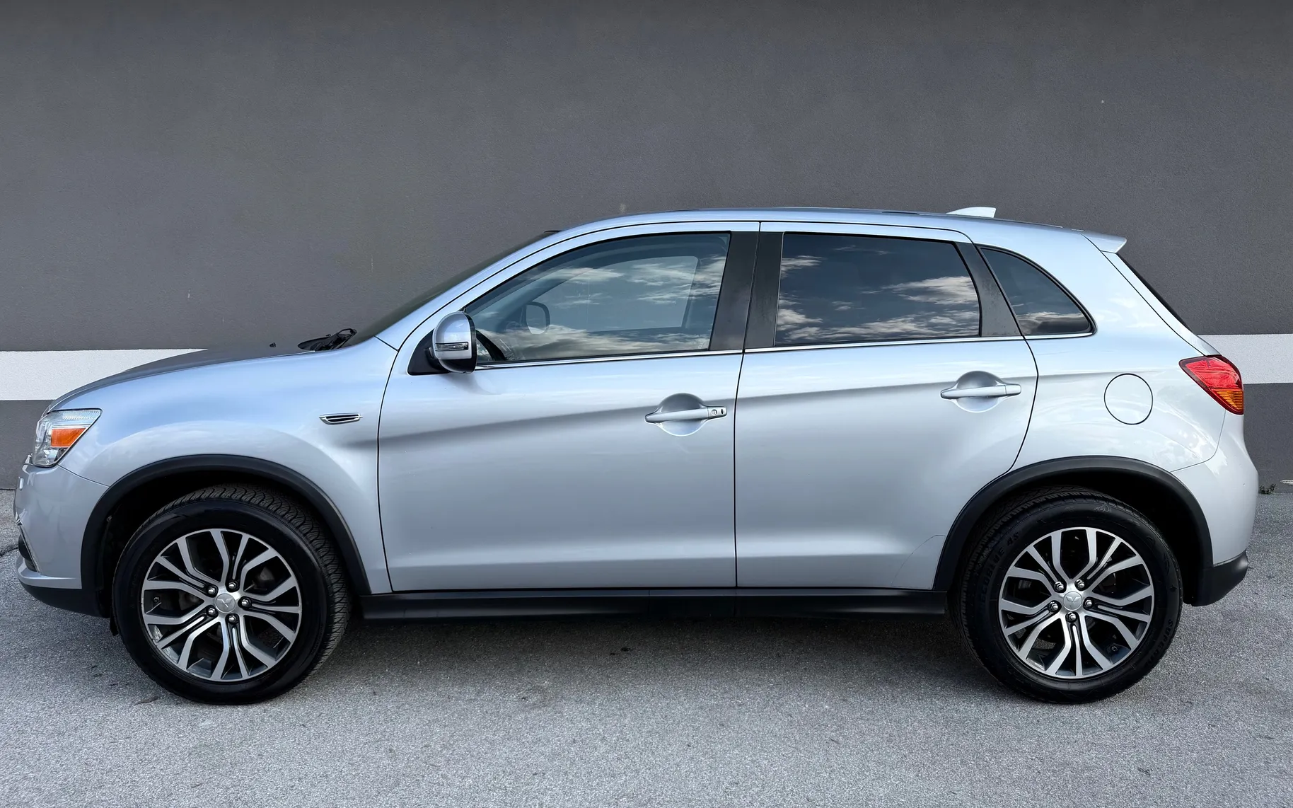 Zunanja slika - Mitsubishi ASX - 2.2 DI-D 4WD Auto Intense+ KAMERA XENON TEMP. NAVI - 18