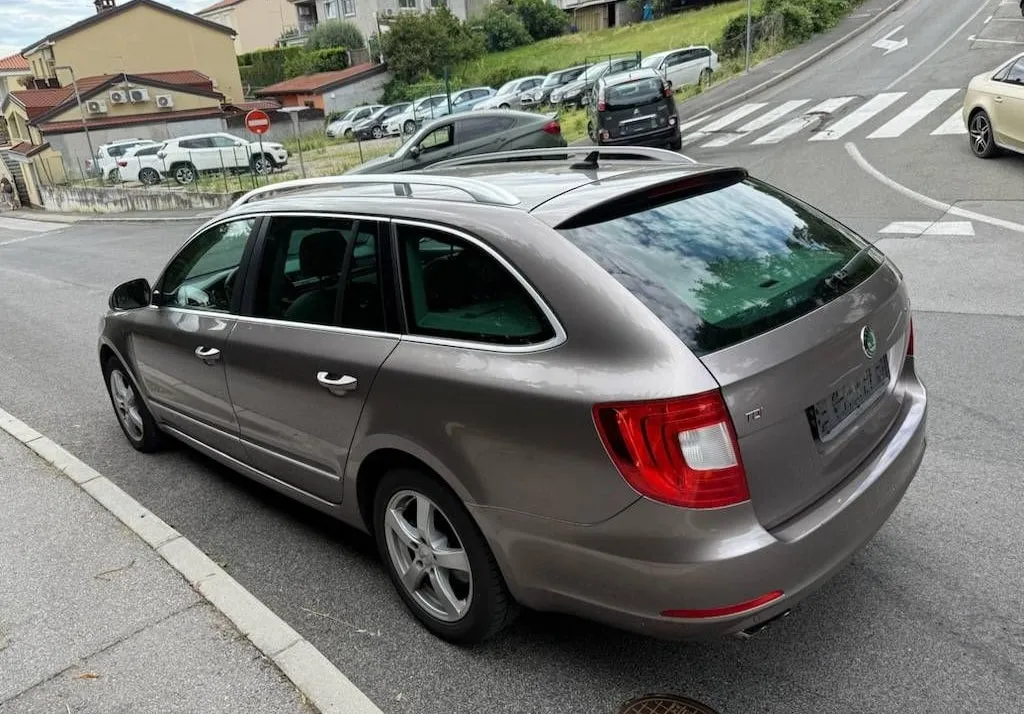 Zunanja slika - Škoda Superb - 2.0 TDI DSG NA KREDIT BREZ POLOGA - 2