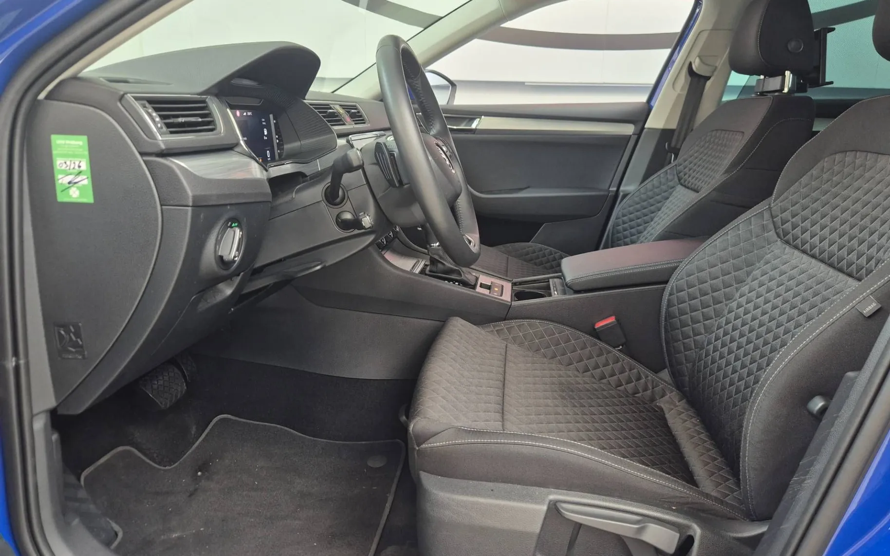 Notranja slika - Škoda Superb - Combi 2.0 TDI Ambition DSG - 7