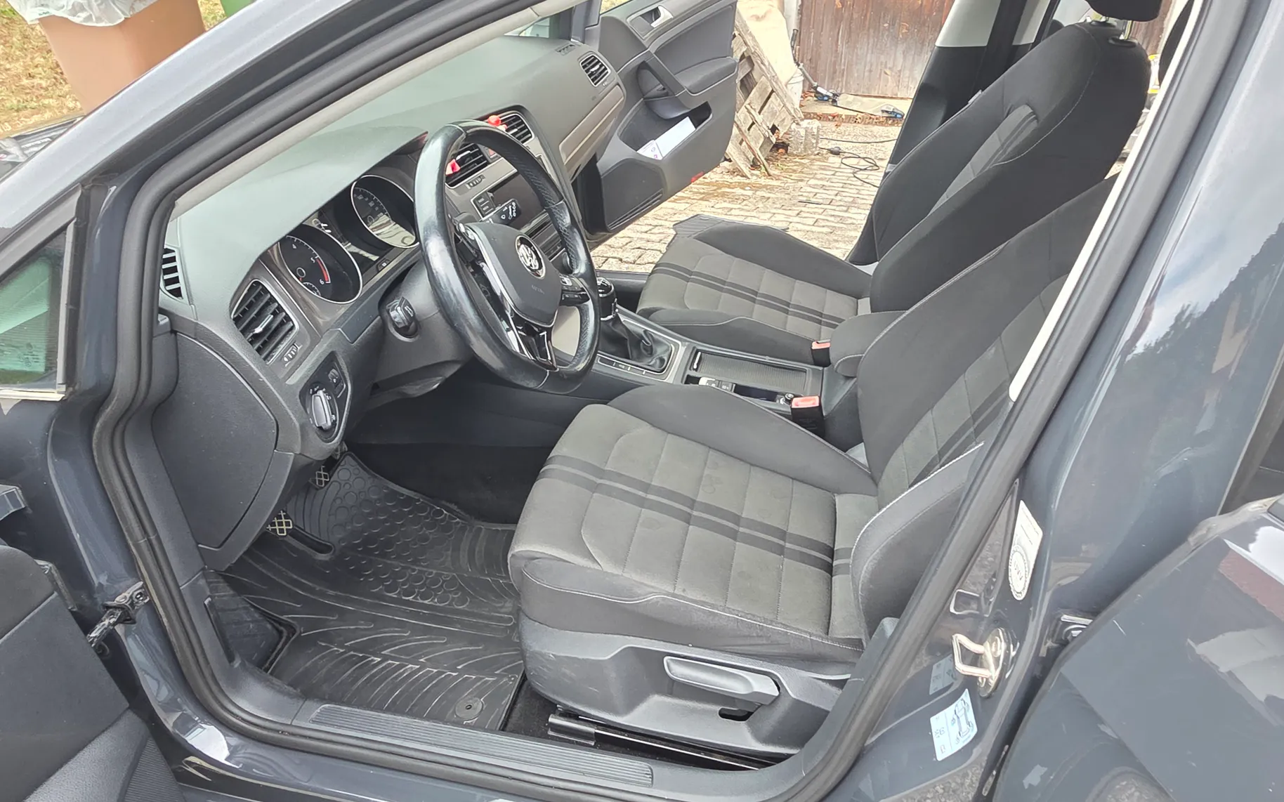 Zunanja slika - Volkswagen Golf - Variant 1.6 TDI BMT Comfortline - 9