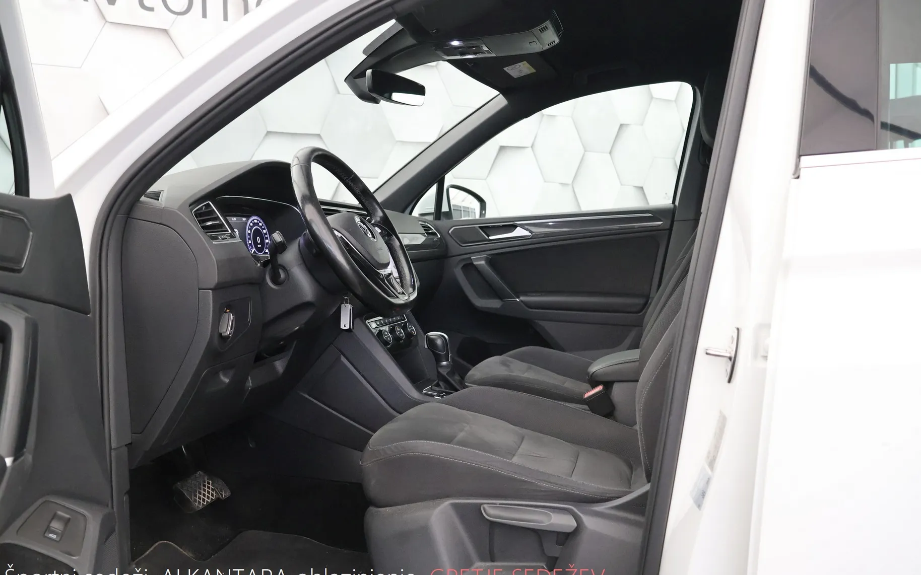 Zunanja slika - Volkswagen Tiguan - 2.0 TDI 4-Motion DSG R-Line - 9