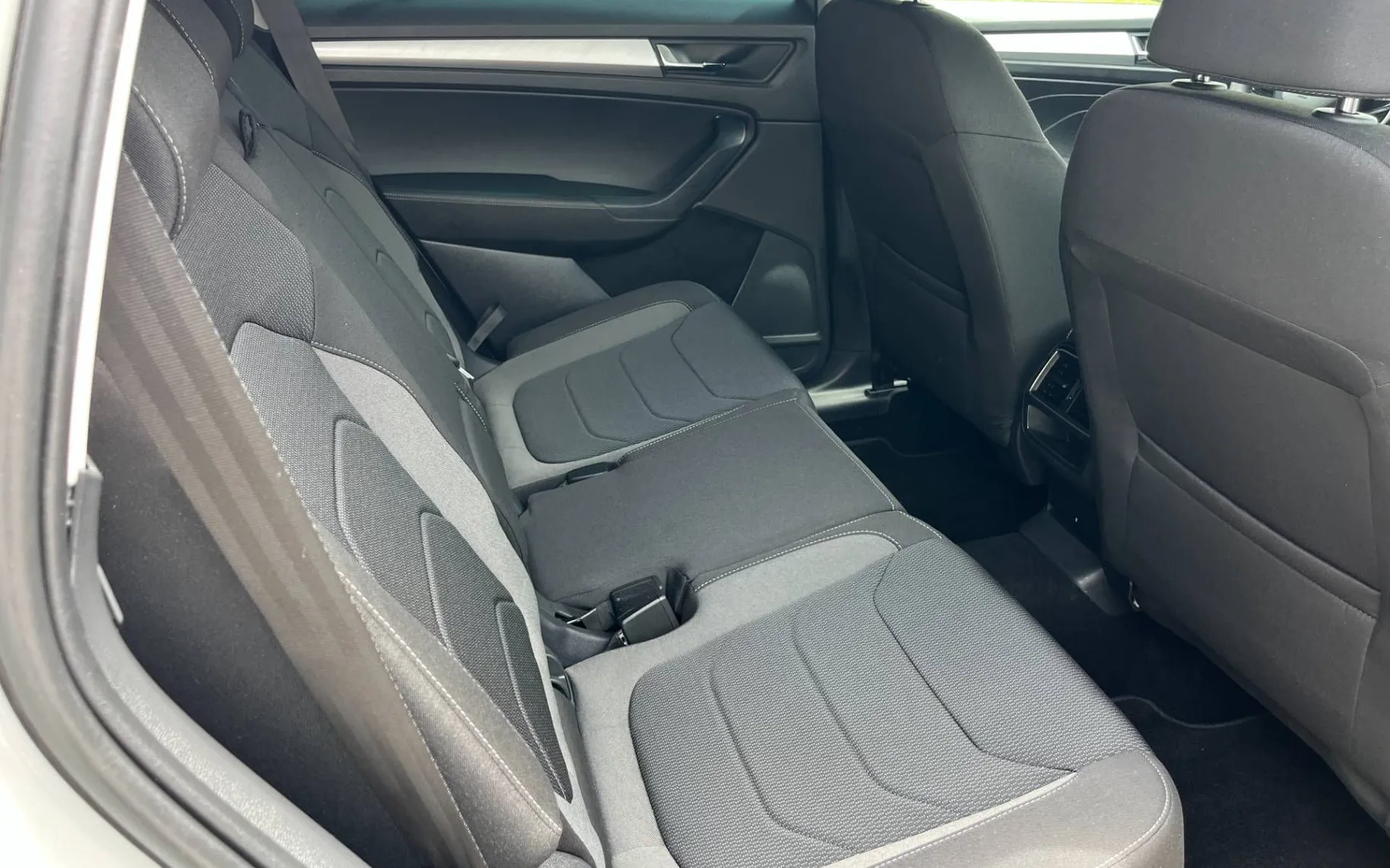 Notranja slika - Škoda Kodiaq - 2.0 TDI Ambition DSG -1 LASNIK-7 SEDEŽEV-ODLIČNA - 11