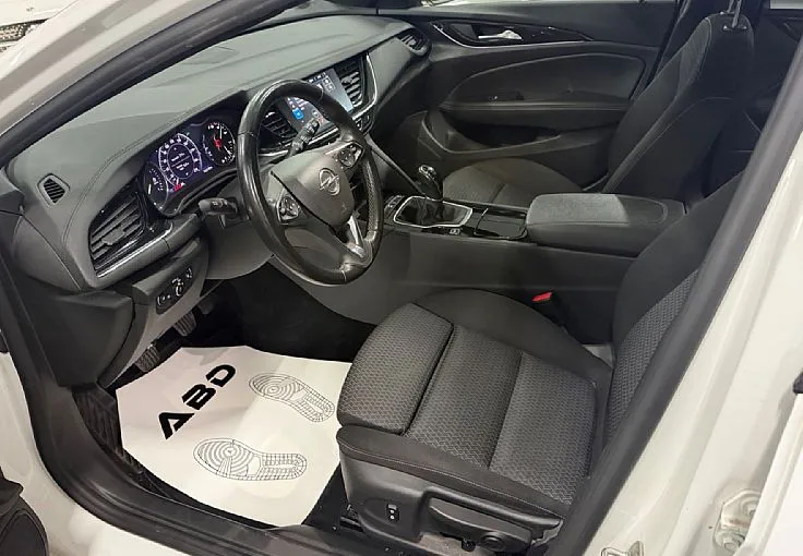 Zunanja slika - Opel Insignia - 2.0D SPORT 1.LASTNIK VIRTUAL LED KLJUKA GRETJE SED - 7